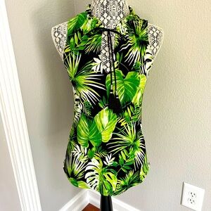 White House black market sleeveless leaf print blouse size XXS